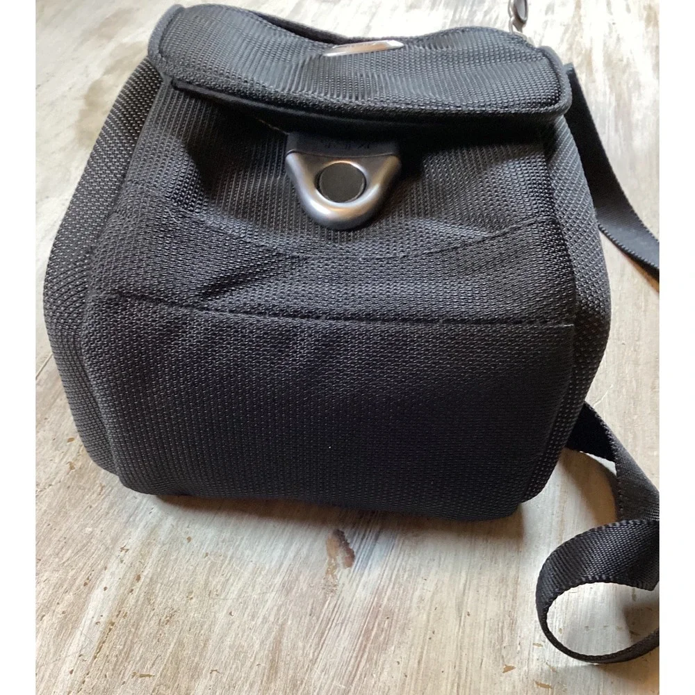 Tumi Black Ballistic Nylon Crossbody Messenger Bag Small Tech Travel Pouch - Picture 6 of 8